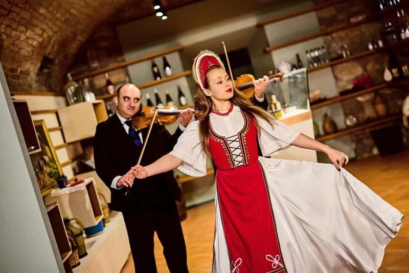 Budapest: Hungarian Folk Dance & Concert with Dinner Option - Timing and flow: welcome drink to final dance