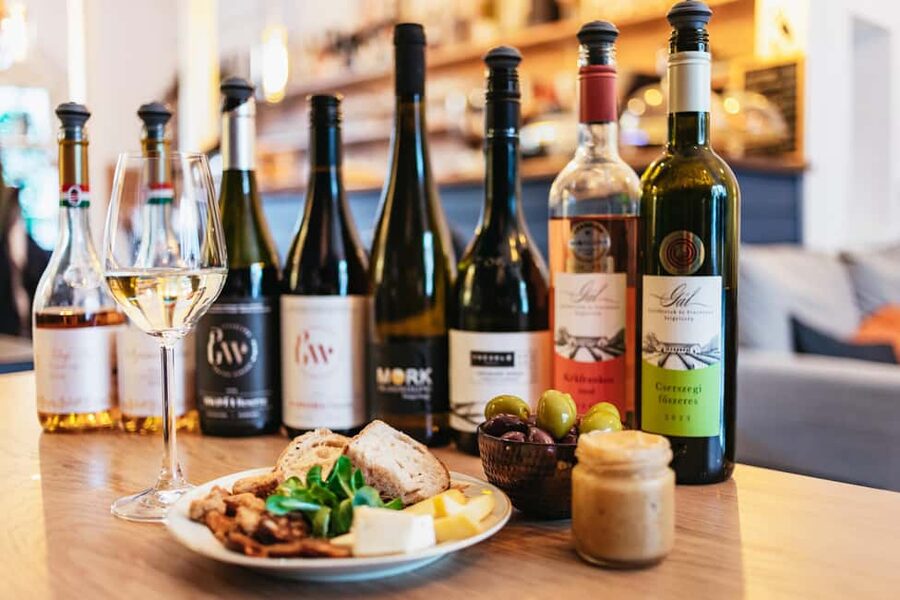 Budapest: Hungarian Wine Tasting with 8 Wines and Tapas - What You’ll Like Most About This Budapest Wine Tasting