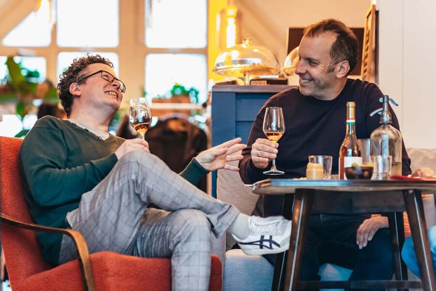 Budapest: Hungarian Wine Tasting with 8 Wines and Tapas - Timing and Logistics: How to Fit It Into Your Budapest Plans