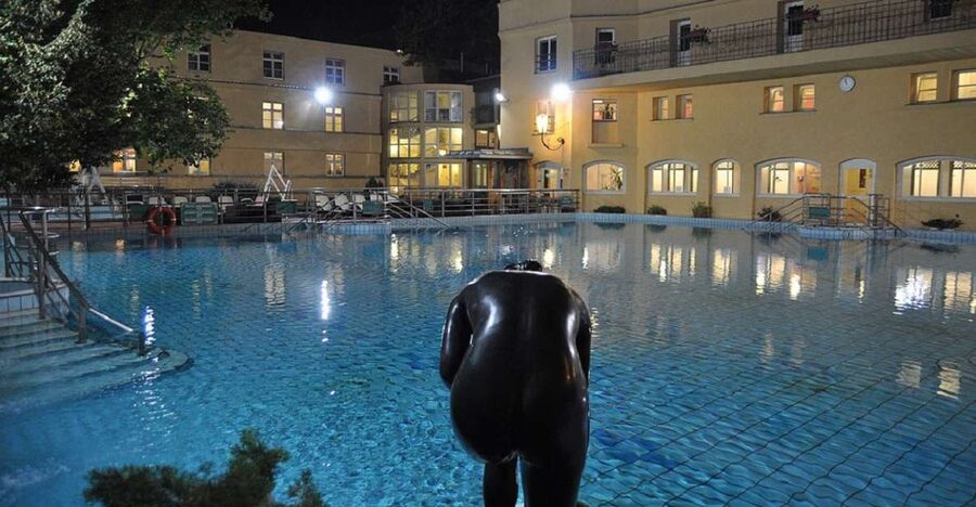 Budapest: Lukács Thermal Bath Full-Day Spa Ticket - Safety Notes and Who Should Skip Lukács