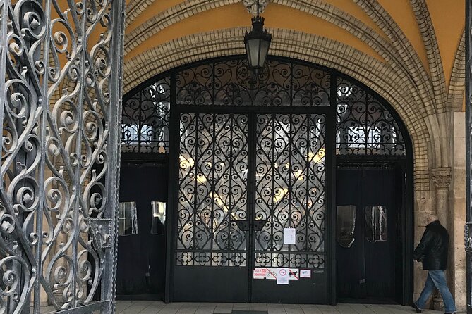 Budapest Market Tour & Home Cooking Class with local Chef & Guide - Practicalities that matter: timing, tickets, and meeting point