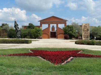 Budapest: Memento Park and Icons of Communism Guided Tour
