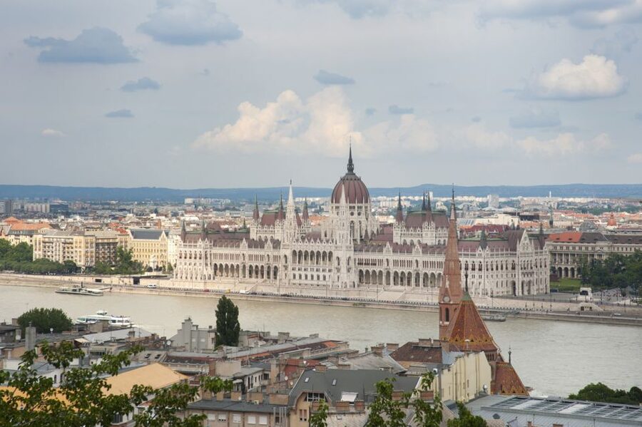 Budapest: Multilingual Highlights Tour - The Castle district on foot, medieval walls and Gothic exteriors