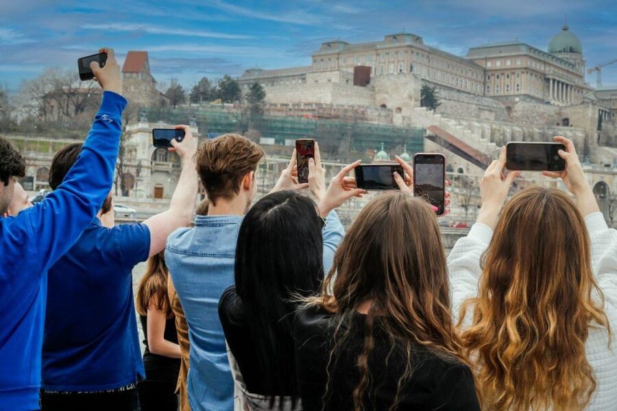 Budapest: Nighttime or Daytime Sightseeing Cruise - Price and value: $14 for one hour of Danube sightseeing