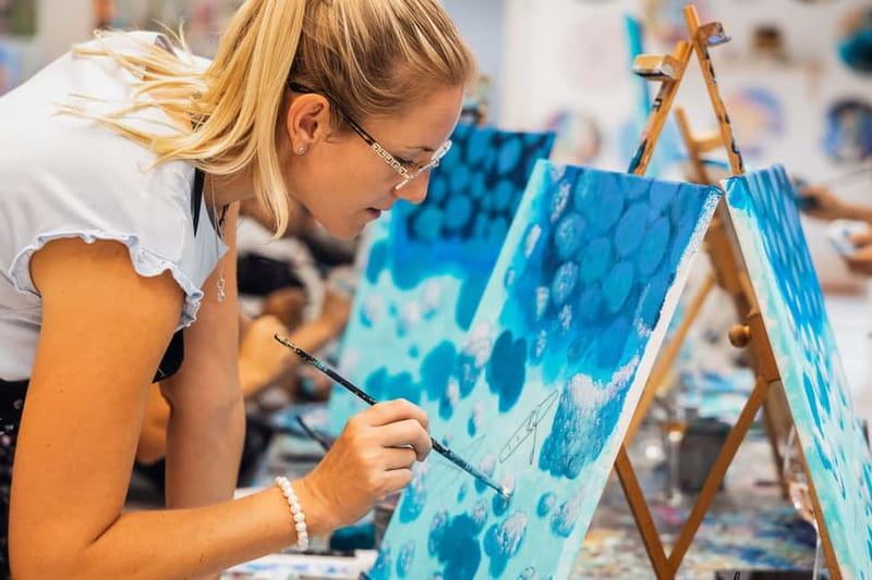 Budapest: Paint and sip experience - Key things that make this Budapest paint and sip worth it