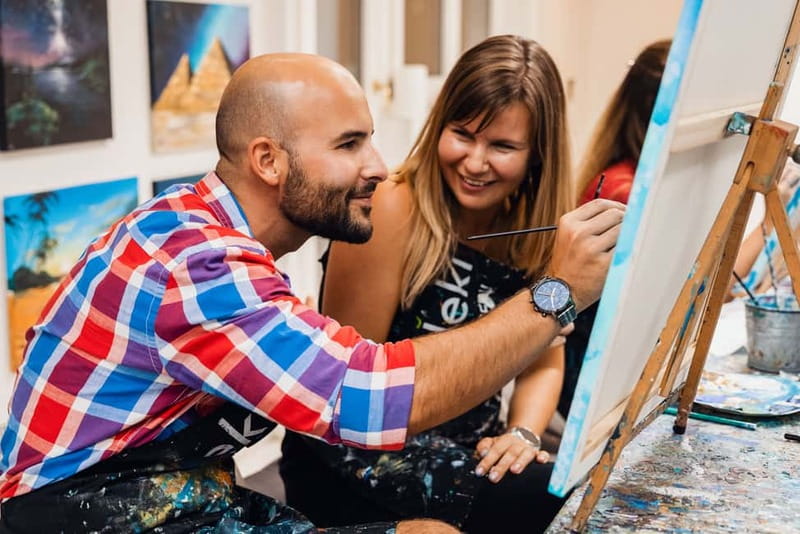 Budapest: Paint and sip experience - Arriving at the FessNeki studio in central Budapest