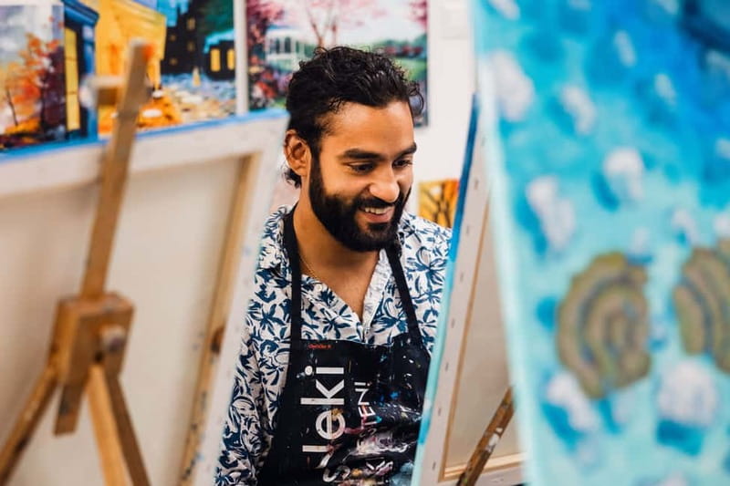 Budapest: Paint and sip experience - Picking your Budapest painting: choose from 200 options