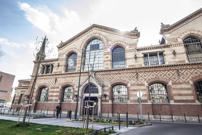 Budapest Private 4 Hour City Tour Experience with a car / van - New York Palace, Keleti station, and the city’s rhythm