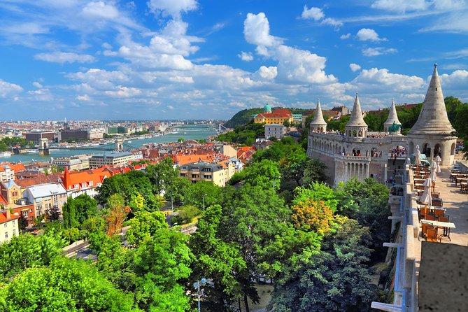 Budapest: Private 4-Hour Walking Tour with a Local - Price and value: $330 per group up to 20
