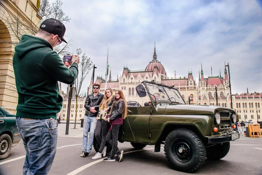 Budapest: Private City Tour with a Vintage Russian Jeep - Comfort perks: rain cover, seat heating, blankets, and board sound