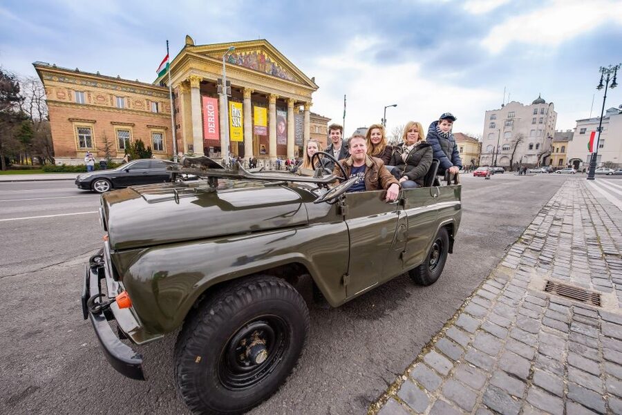 Budapest: Private City Tour with a Vintage Russian Jeep - Castle District stops: Matthias Church and Fisherman’s Bastion photos