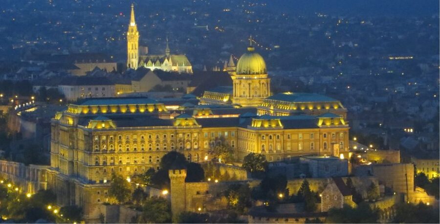 Budapest: Private Luxury Sightseeing Tour - Chain Bridge to Buda: Trinity Square, Fisherman’s Bastion, and Matthias Church