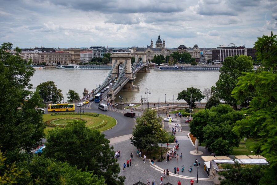 Budapest: Private Luxury Sightseeing Tour - Price and value at $471 for up to 2 people