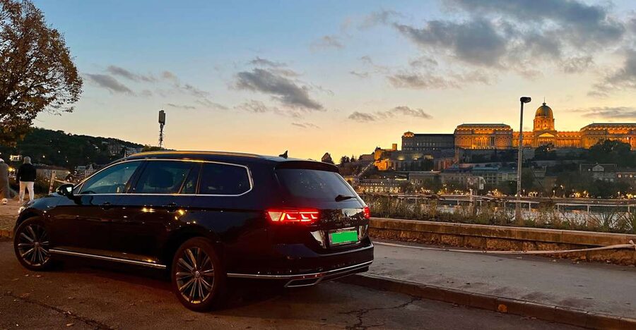 Budapest: Private Sightseeing Tour by car - Heroes’ Square to St. Stephen’s Basilica: icons and quick context