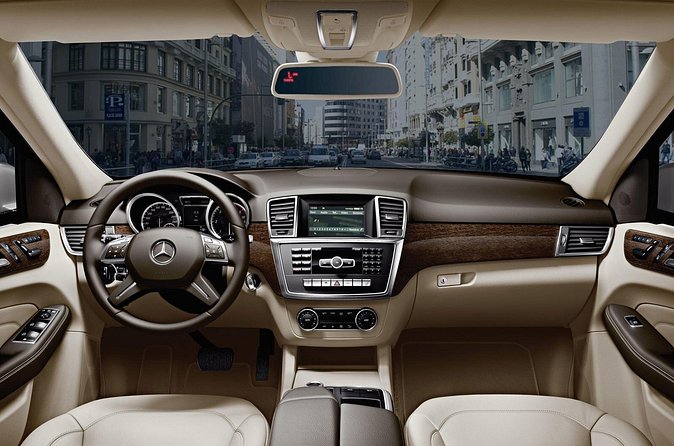 Budapest Private Transfer from Budapest city centre to Budapest Airport - What the Premium Ride Feels Like on the Way to Ferenc Liszt Airport