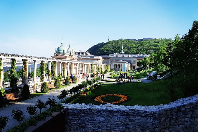 Budapest Private Walking Tour - Chain Bridge to Buda Castle Hill: River Views With Construction Stories