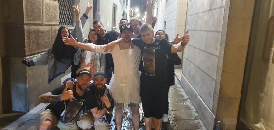Budapest: Ruin Bar Pub Crawl with Entry Tickets - Who should book this, and who might not love it