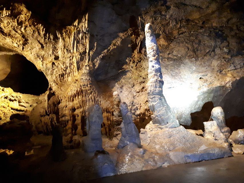 Budapest: Semlő-hegyi & Pál-völgyi Caves Guided Walking Tour - Who This Tour Suits Best