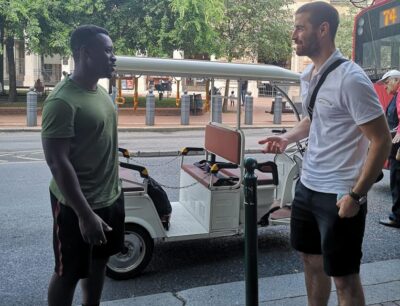 Budapest: Sightseeing Tour by Electric Tuktuk