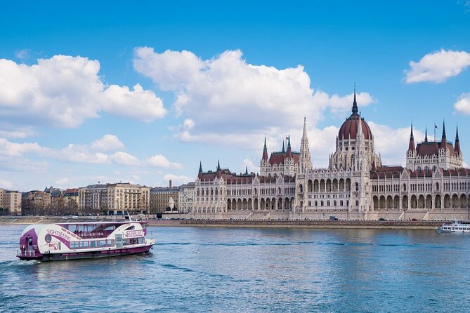 Budapest Sightseeing with Drink Included - Buda Castle and Fisherman’s Bastion From the Water: The Skyline Moment