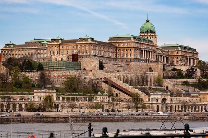 Budapest Sightseeing with Drink Included - Elisabeth Bridge and Gellért Hill: The View That’s Made for Pausing