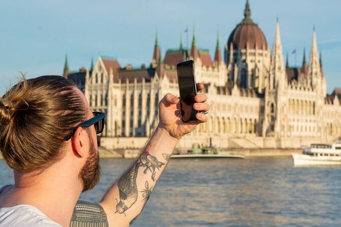Budapest Sip and Sail Danube Cruise with Unlimited Prosecco - Getting on MS Stadt Wien, the dock area, and timing that matters