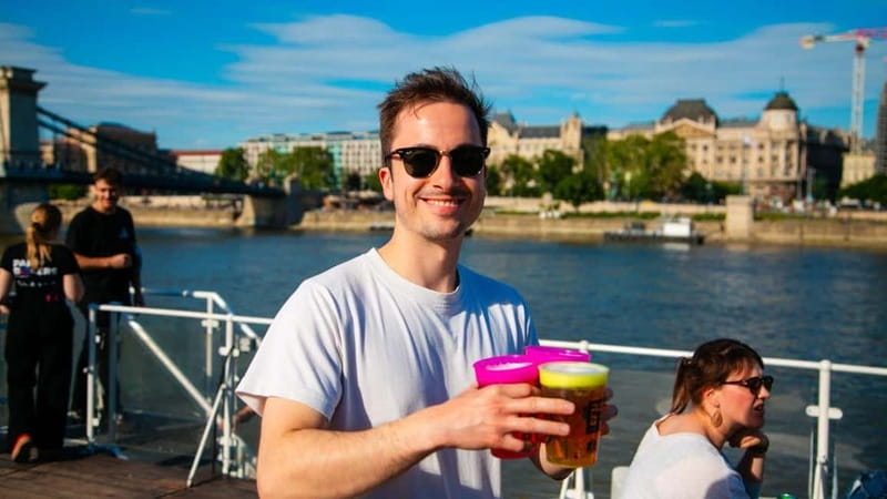Budapest: Sip & Sail Danube Cruise with Unlimited Beer - Price value: how $29 fits if you want views plus unlimited drinks