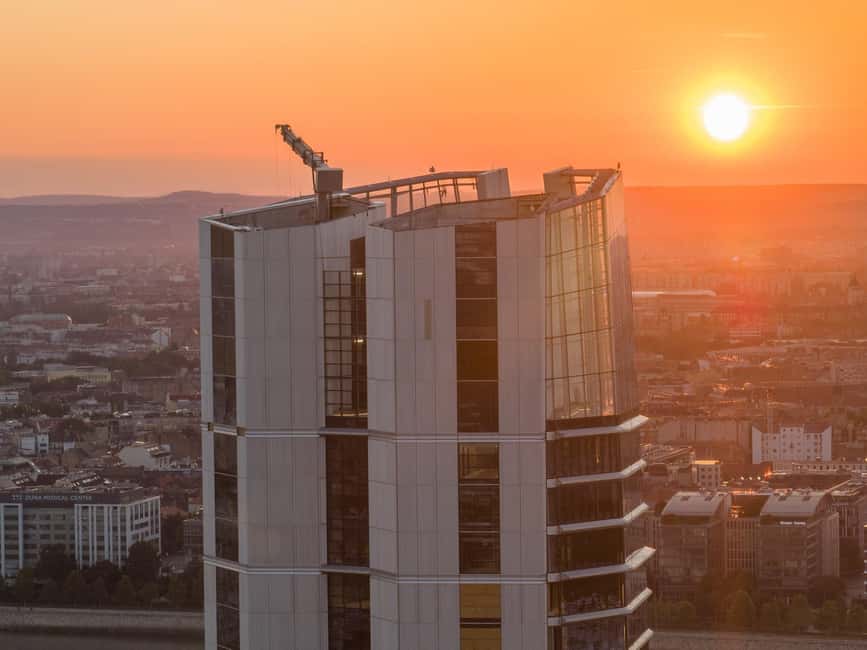 Budapest SkyDeck Tower – Panoramic Lift & Viewing Platform - Finding the SkyDeck at MOL Campus, and how entry works