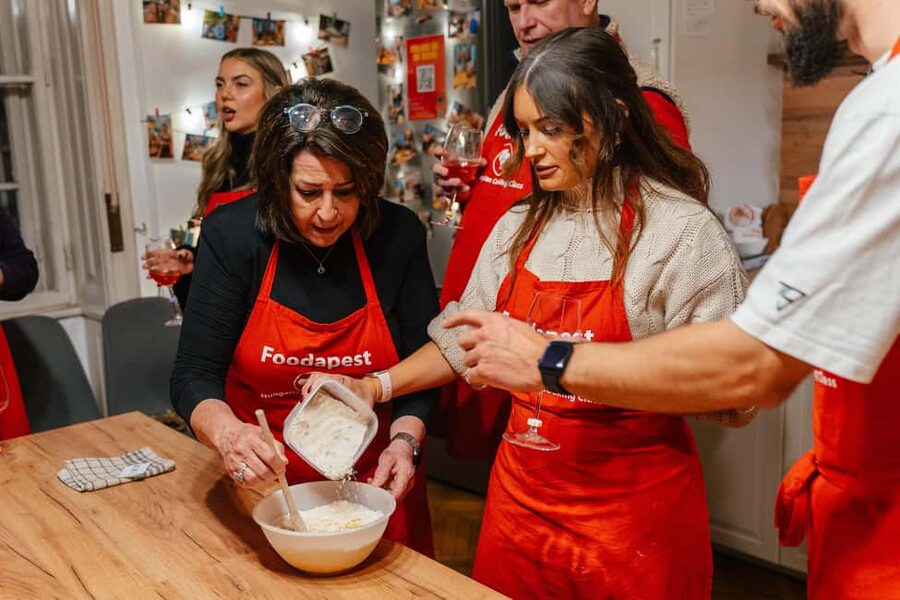 Budapest: Small-Group Cooking Class & Market Tour with Local - Key points to know before you go