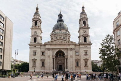 Budapest: St. Stephen’s Basilica Tour & Music Performance