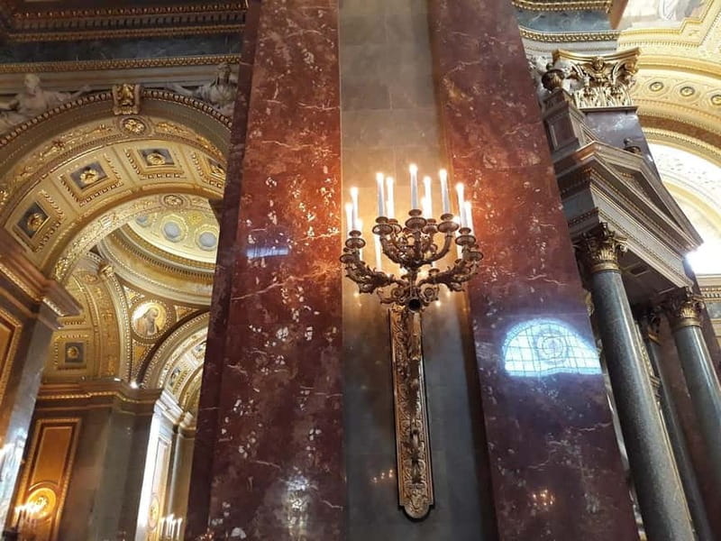 Budapest: St. Stephen's Basilica Tour & Music Performance - Inside the basilica: Hungarian art you can actually place