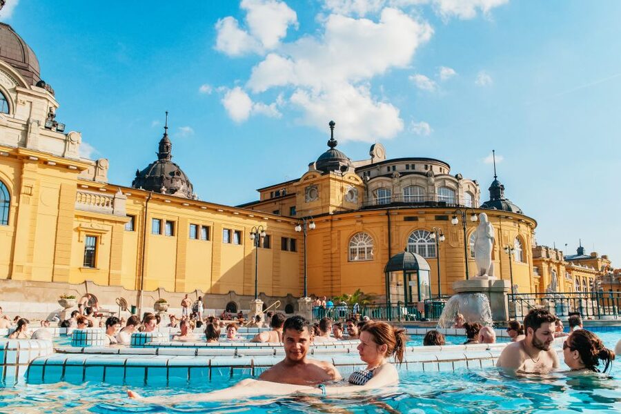 Budapest: Széchenyi Spa Day Ticket with Optional Upgrades - Private Cabin vs Locker, My Take on the Upgrade