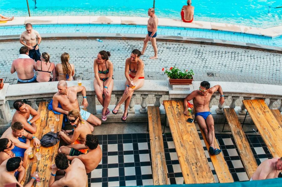 Budapest: Széchenyi Spa Day Ticket with Optional Upgrades - Outdoor Thermal Pools in the Courtyard, Warm Water and Big-Scale Fun