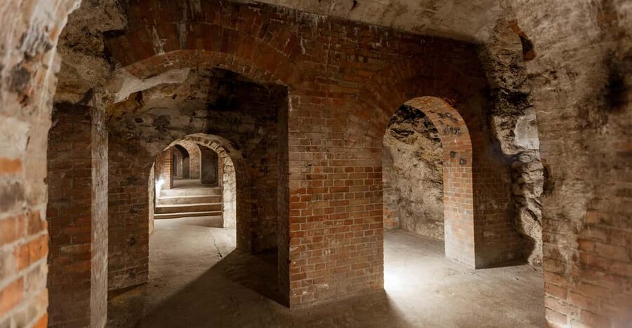 Budapest: The WWII Siege of Buda Castle & Bomb Shelter Tour - Key things to know before you go