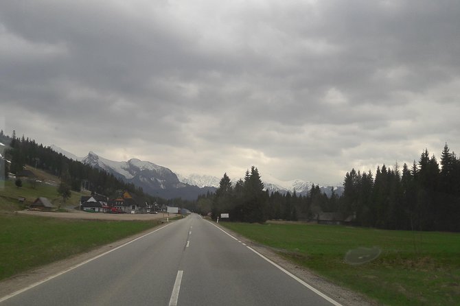 Budapest to Krakow private transfer - Optional sightseeing detours: Banská Stiavnica and Orava Castle