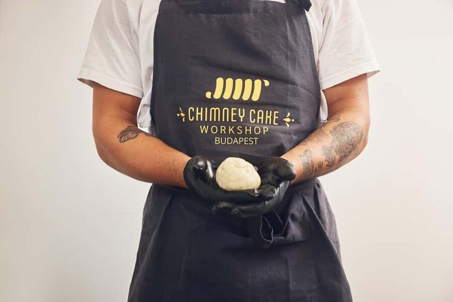 Budapest: Traditional Chimney Cake (Kürtőskalács) Workshop - Price check: is $22 good value for a Budapest experience?