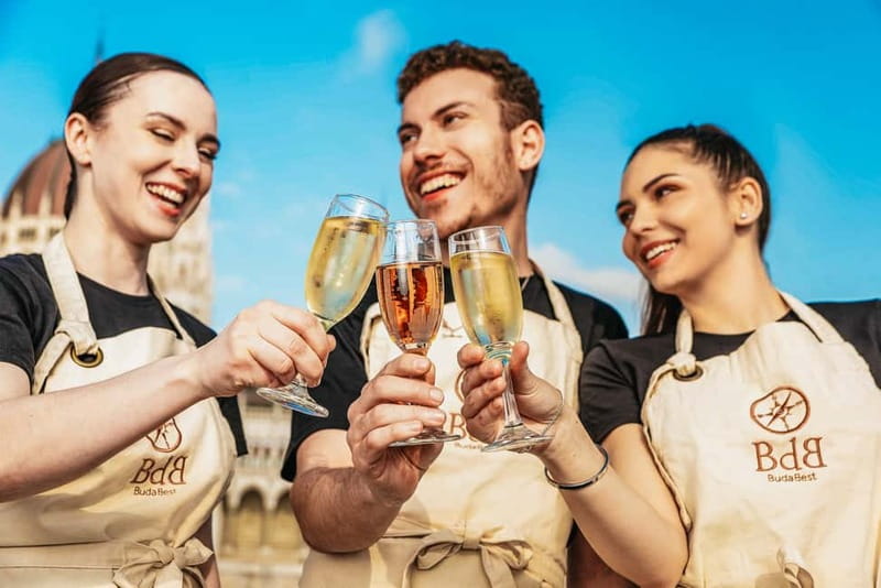 Budapest: Unlimited Prosecco, Beer and Aperol Spritz Cruise - Quick, useful takeaways