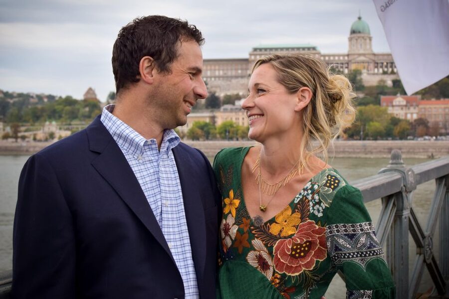 Budapest: Vacation Photographer to collect great memories - Timing strategy: how you avoid crowd noise in your final photos