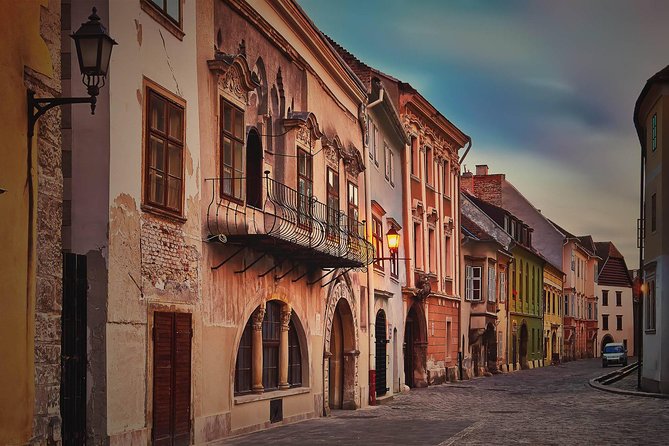 Budapest-Vienna One-Way Sightseeing Transfer - Stop 3: Bratislava Old Town and the Castle Over the Courtyards
