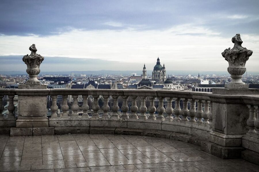 Budapest: Walking Tour in German - A 3-hour German-led tour built around Budapest’s visible 1,100 years