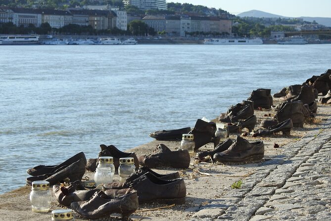 Budapest walking tour: Parliament and Shoes Memorial - Key highlights to expect