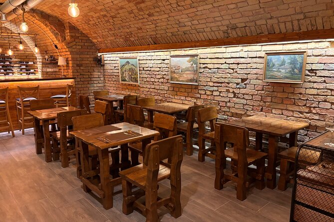 Budapest Wine Tasting and Heritage Experience at Goldcentral - The tasting flight: four Hungarian wines plus pálinka