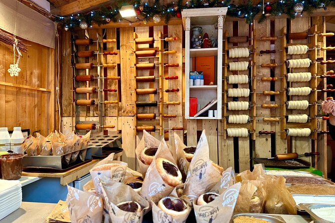 Budapest Wonderland - A Christmas Market Tour with Chimney Cake & Mulled Wine - Your Guide and Group Size: Why People Call It Friendly