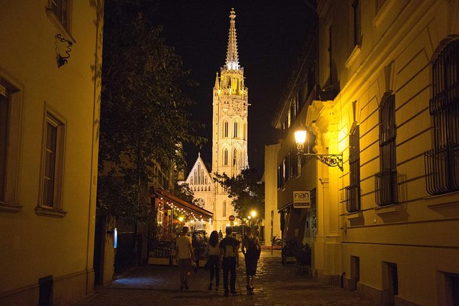 Castle District tour with Matthias Church Ticket & Cake & Coffee - Why this Castle District tour feels easier than going solo