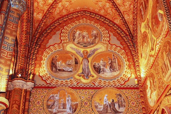 Castle District tour with Matthias Church Ticket & Cake & Coffee - Buda Hill Funicular, a smart way to manage the hill