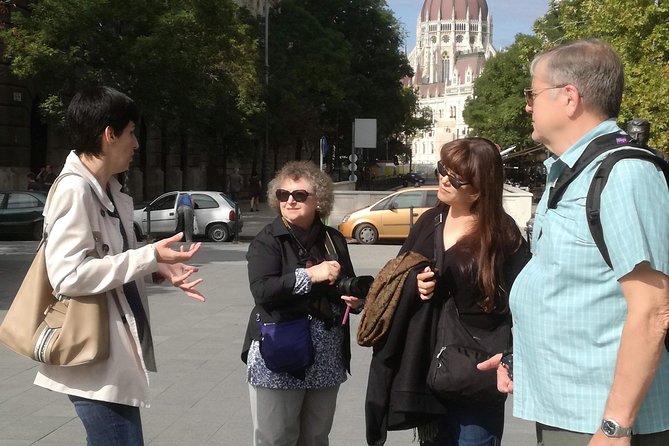 Communist Budapest Walking Tour - Reagan Statue Moment: Why Hungary Gives Credit to a US President