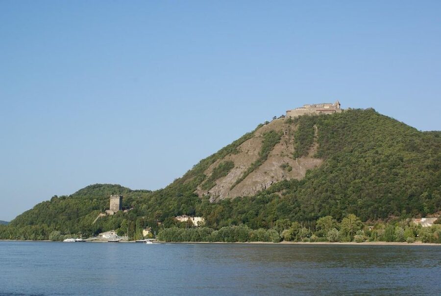 Danube Bend: Private 8-Hour Full Board Tour from Budapest - Szentendre Guided Walk and Souvenir Time in the Late Day Light