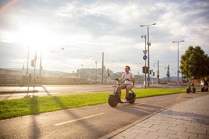 Easy & Convenient E-Scooter Rental for Sightseeing in Budapest - Riding the Pest side on cycle routes