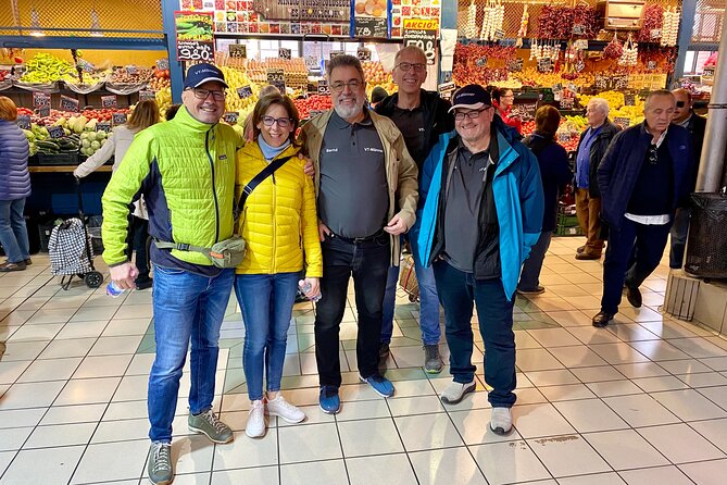 Exclusive Market Tour Budapest -Private Food Experience & Tasting - Drinks, pacing, and how to keep control of the experience