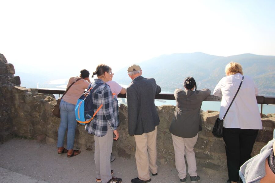 From Budapest: Danube Bend & Szentendre Tour with Lunch - Key highlights worth centering in your day